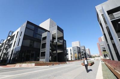 海淀區(qū)舊天壇家具廠華麗轉(zhuǎn)身，智能辦公新地標(biāo)“金隅·智造工廠”崛起